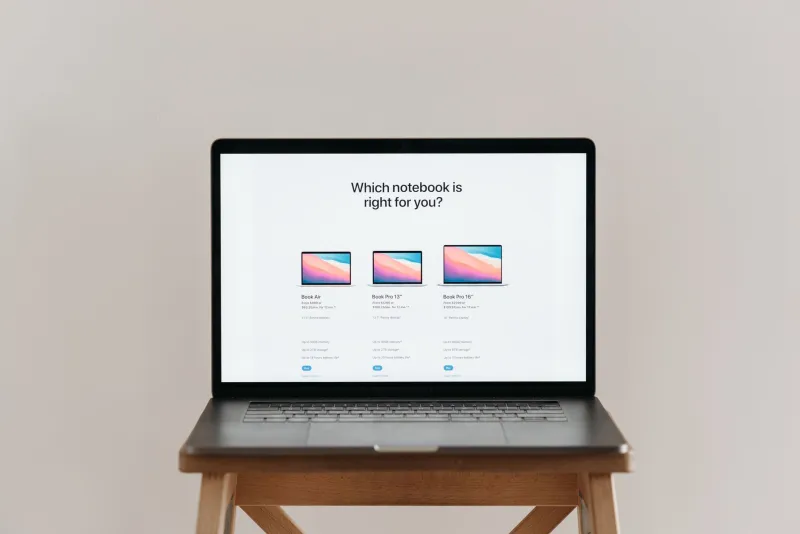 Your Screenshot Was Perfect — So Why Does It Look Like Garbage After You Send It?
